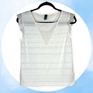 💙 3 for $12 Gap White Embroidered Flutter Sleeve V-neck Mesh Blouse Top XS